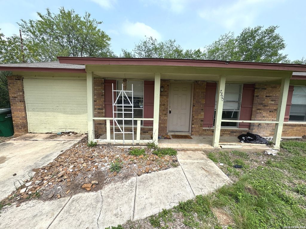 7300 Deep Spring Dr, San Antonio, TX 78238