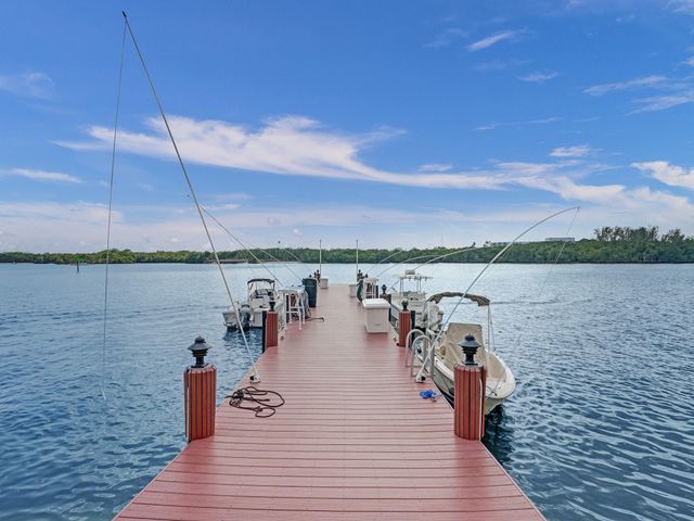 2121 N Ocean Boulevard, Boca Raton, FL 33431