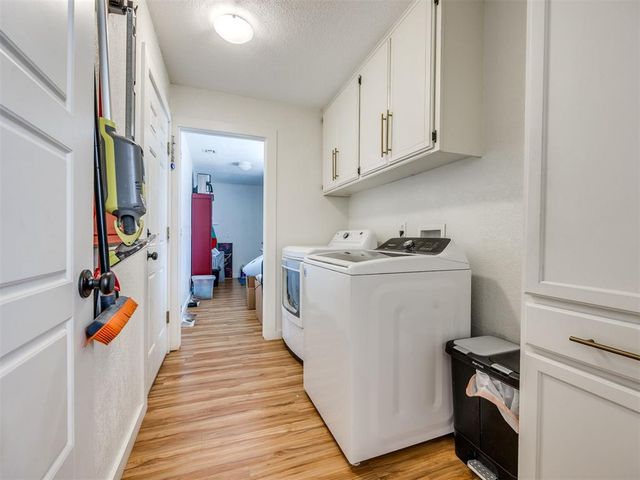 323 Willow Creek Circle, Norman, OK 73071