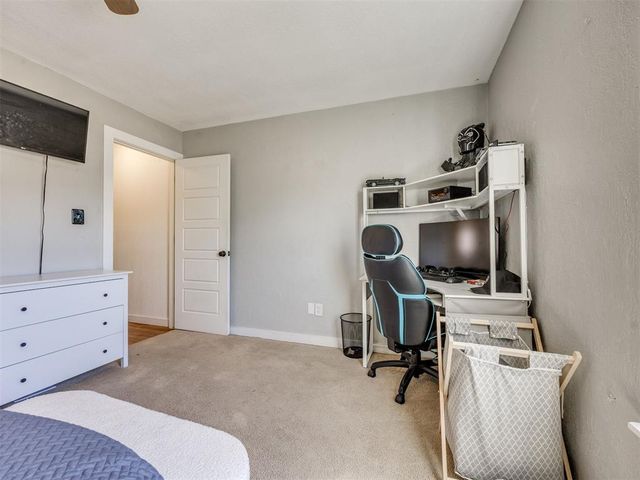 323 Willow Creek Circle, Norman, OK 73071