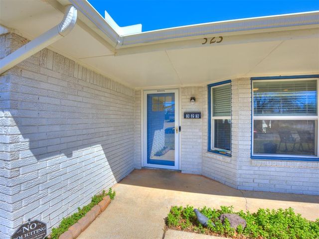 323 Willow Creek Circle, Norman, OK 73071