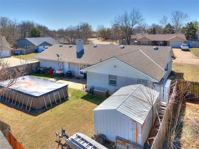 323 Willow Creek Circle, Norman, OK 73071