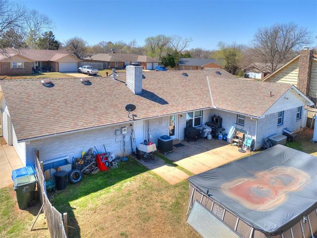 323 Willow Creek Circle, Norman, OK 73071