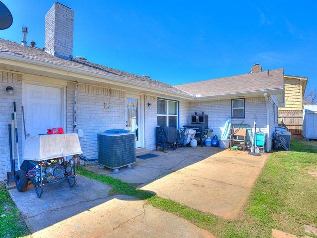 323 Willow Creek Circle, Norman, OK 73071