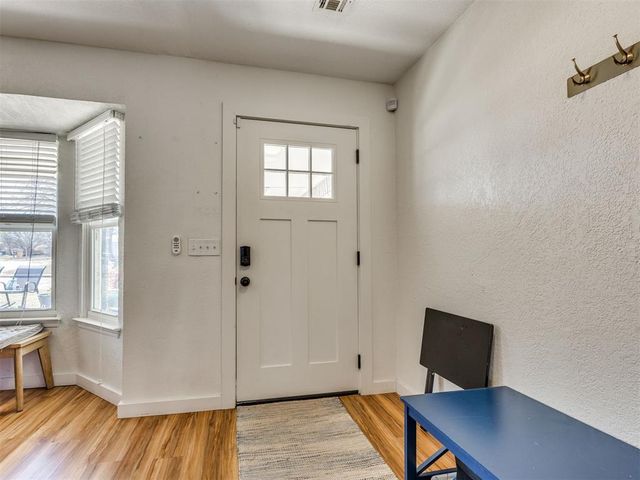 323 Willow Creek Circle, Norman, OK 73071