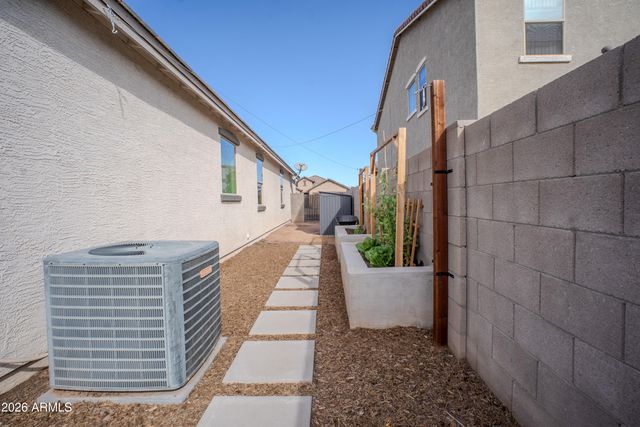 1691 W DESERT SPRING Way, San Tan Valley, AZ 85144