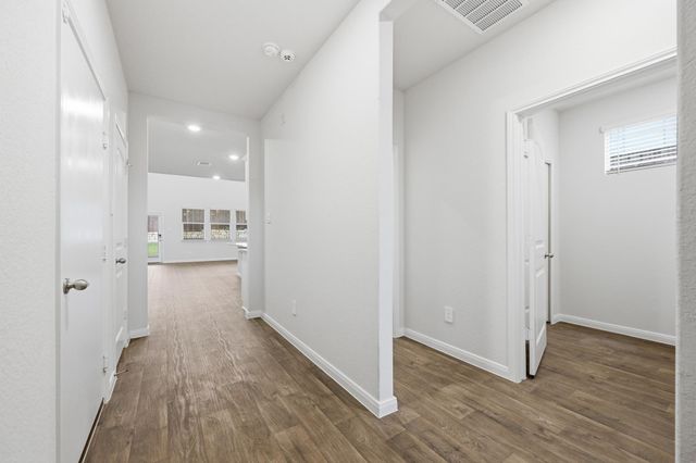129 BRIGGS LN, San Marcos, TX 78666