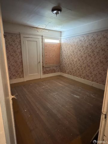 2877 Cesar Chavez St, San Francisco, CA 94110