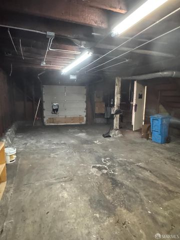 2877 Cesar Chavez St, San Francisco, CA 94110