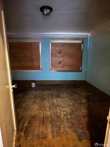 2877 Cesar Chavez St, San Francisco, CA 94110