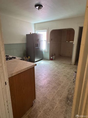 2877 Cesar Chavez St, San Francisco, CA 94110
