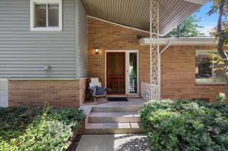 2511 Londonderry Road, Ann Arbor, MI 48104