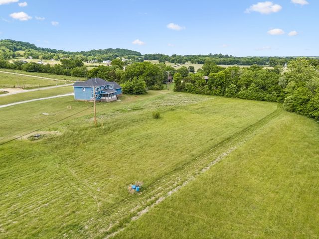 3001 Valley Creek Rd, Culleoka, TN 38451