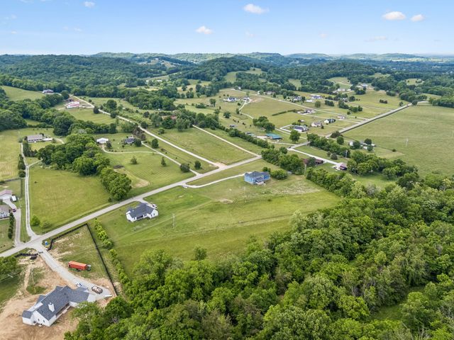 3001 Valley Creek Rd, Culleoka, TN 38451