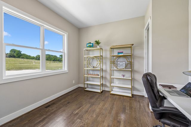 3001 Valley Creek Rd, Culleoka, TN 38451