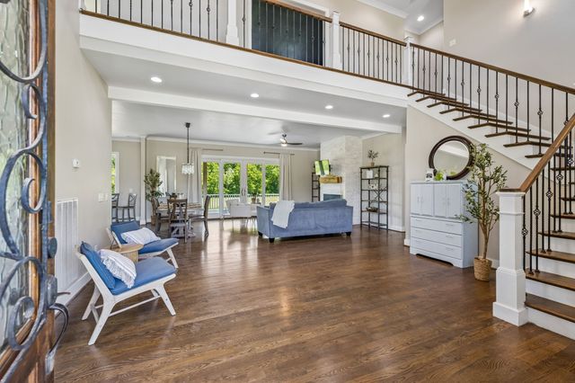 3001 Valley Creek Rd, Culleoka, TN 38451