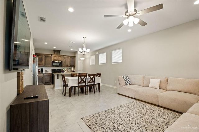 8503 N 33rd Lane, Mcallen, TX 78504