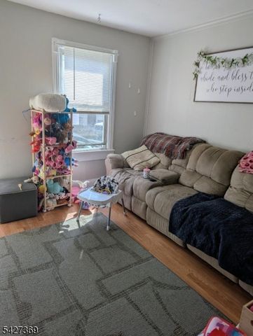 13 Lewis St, Phillipsburg Town, NJ 08865