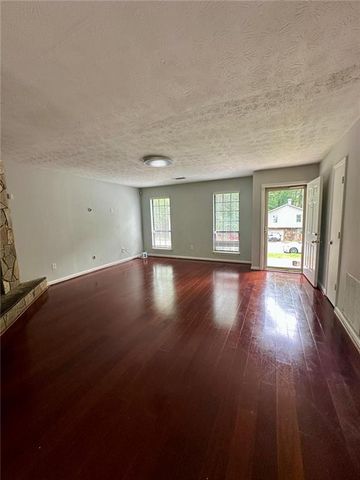 824 Greenhedge Drive, Stone Mountain, GA 30088