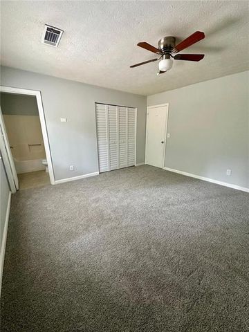 824 Greenhedge Drive, Stone Mountain, GA 30088