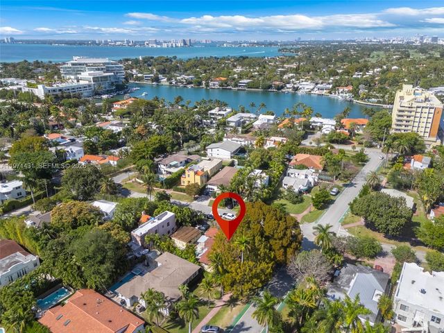 4582 Royal Palm Ave, Miami Beach, FL 33140