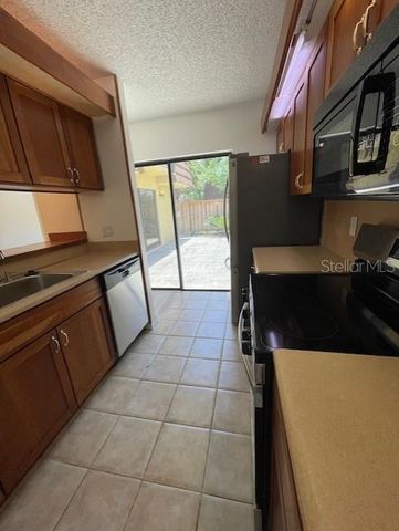 5269 MIDDLE COURT 130, Orlando, FL 32811