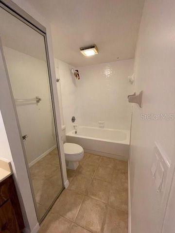 5269 MIDDLE COURT 130, Orlando, FL 32811