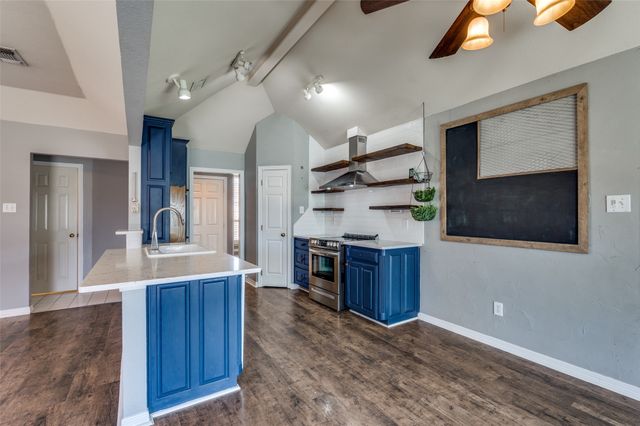 8304 Emerald Circle, North Richland Hills, TX 76180
