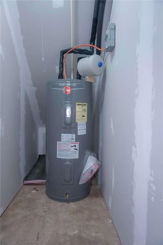 84 Amber Lane, Dallas, GA 30157