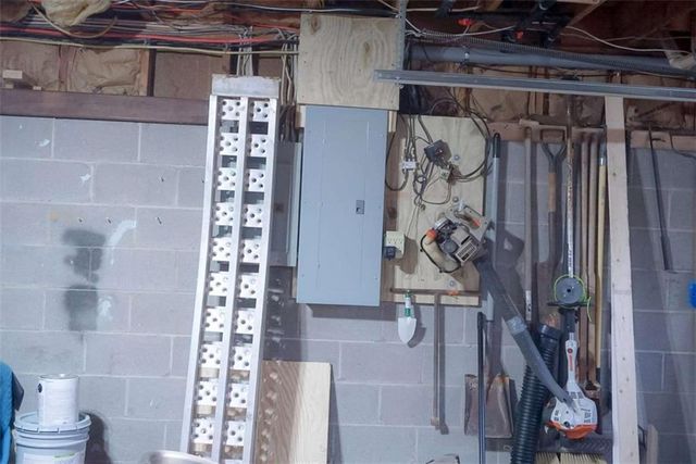 84 Amber Lane, Dallas, GA 30157