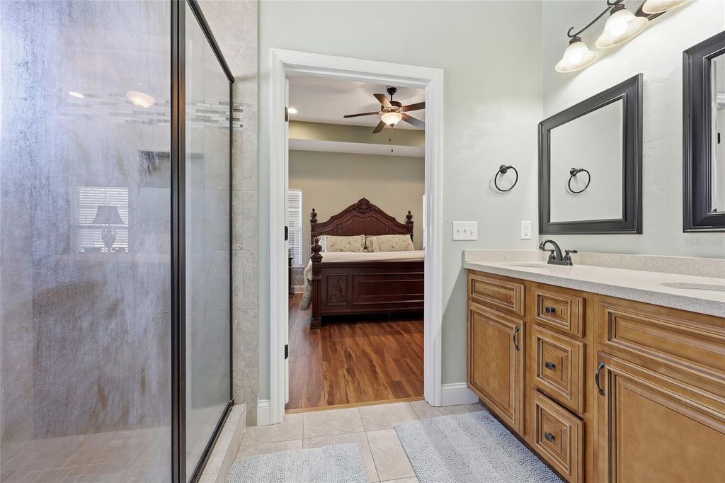 Image 22 of property listing at 15629 NW COUNTY ROAD 231, Gainesville, FL 32609