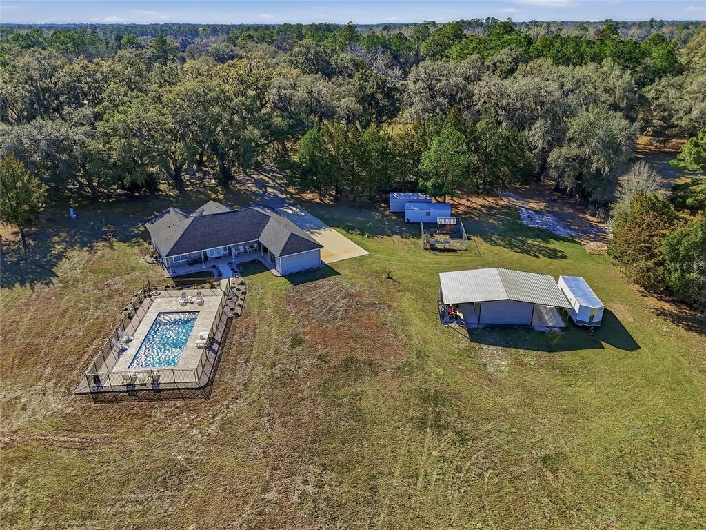 Image 33 of property listing at 15629 NW COUNTY ROAD 231, Gainesville, FL 32609