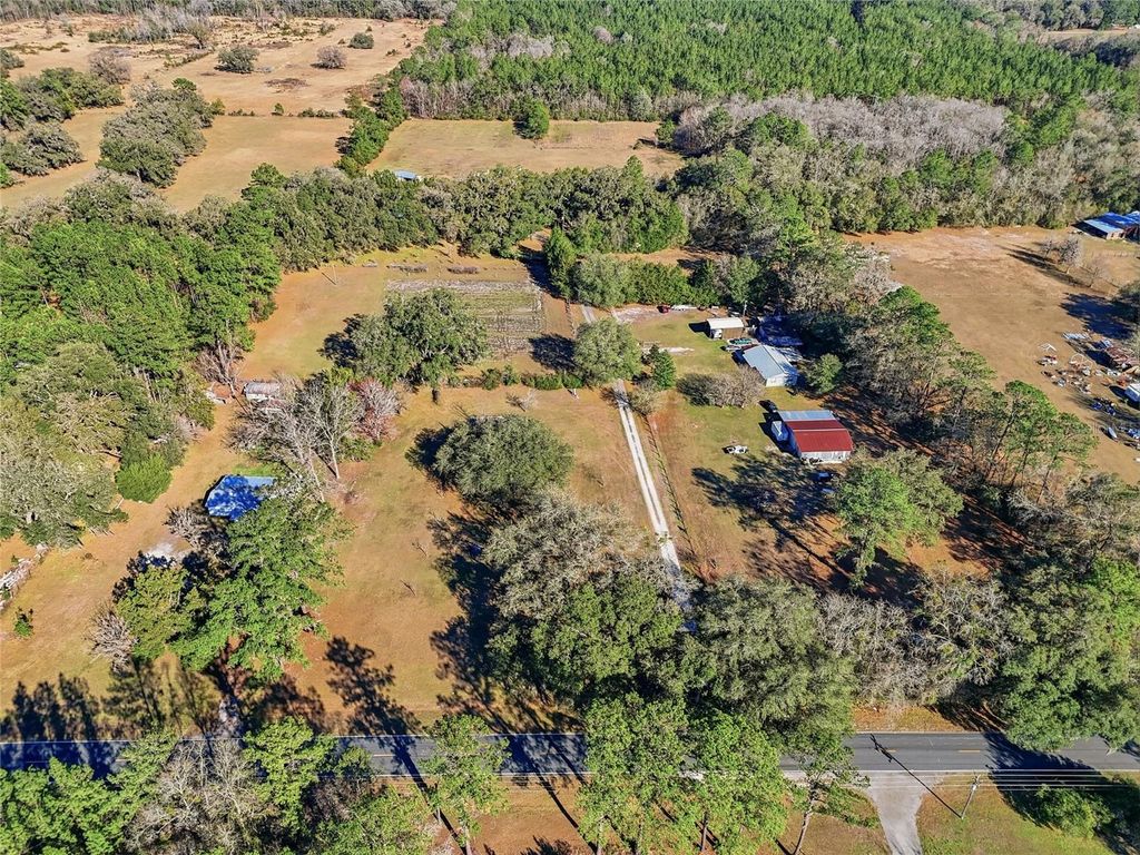 Image 36 of property listing at 15629 NW COUNTY ROAD 231, Gainesville, FL 32609