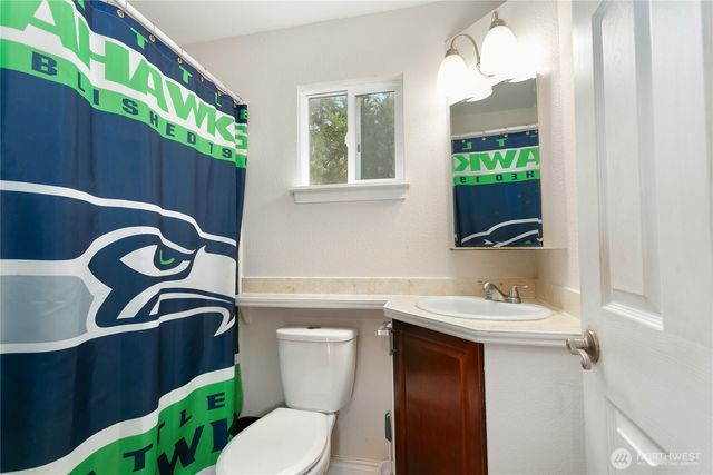 11923 207th Avenue E, Bonney Lake, WA 98391