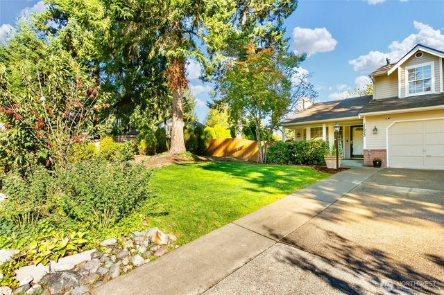 11923 207th Avenue E, Bonney Lake, WA 98391