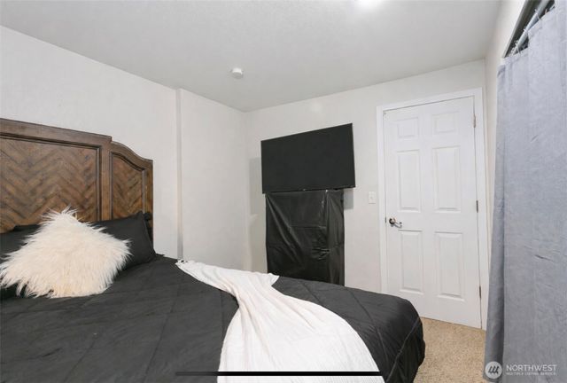 11923 207th Avenue E, Bonney Lake, WA 98391