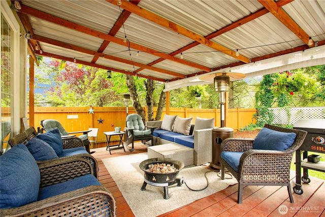 11923 207th Avenue E, Bonney Lake, WA 98391