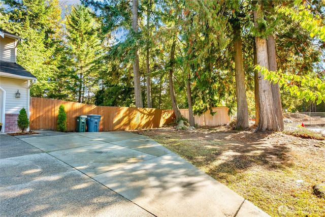 11923 207th Avenue E, Bonney Lake, WA 98391