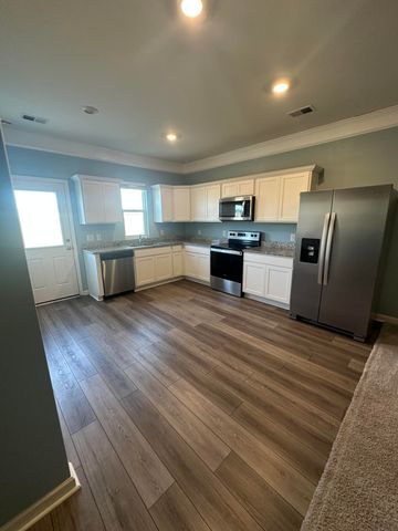 426 Pender Woods Drive, Summerville, SC 29486