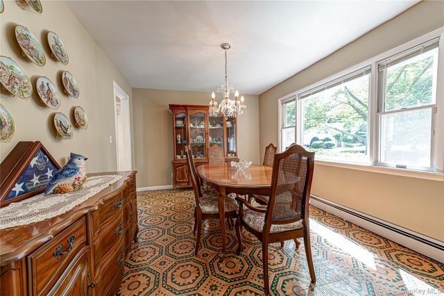 8 Salisbury Drive N, East Northport, NY 11731