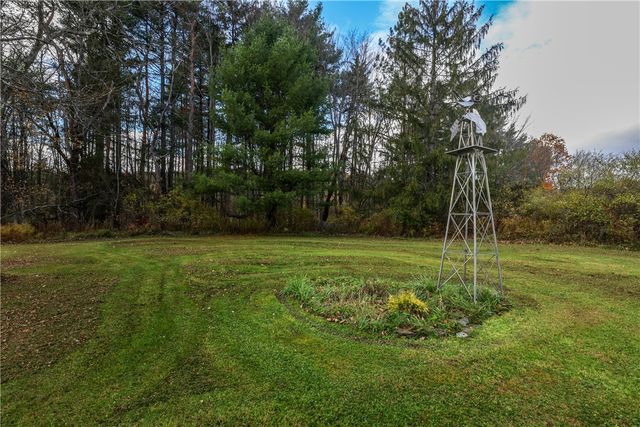 27 Bennett Lane, Erin, NY 14838