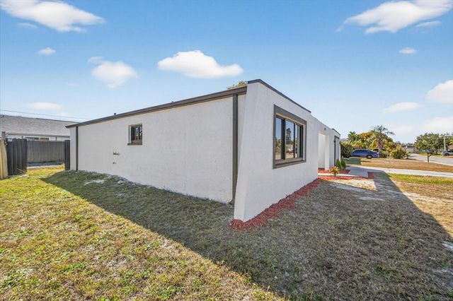 3212 HONEYMOON LANE, Holiday, FL 34691