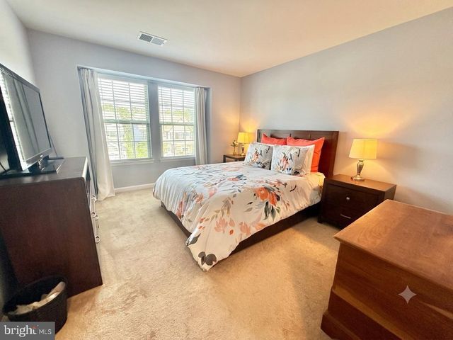17875 SUGARBERRY RD, Dumfries, VA 22026