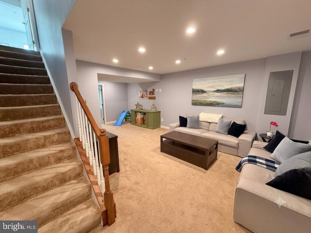 17875 SUGARBERRY RD, Dumfries, VA 22026