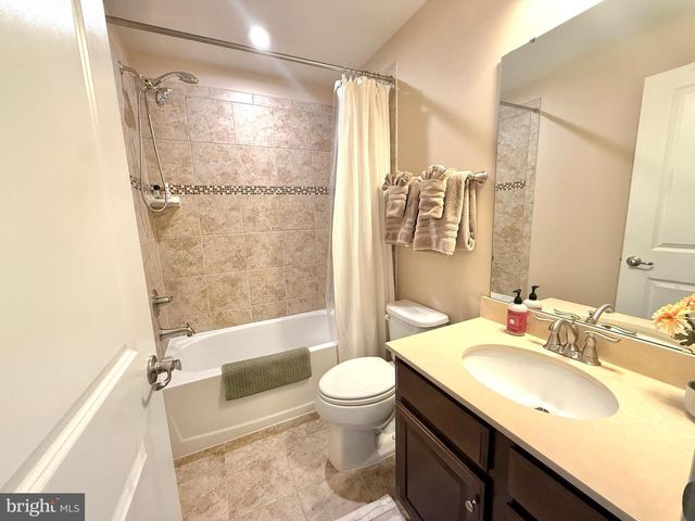 17875 SUGARBERRY RD, Dumfries, VA 22026