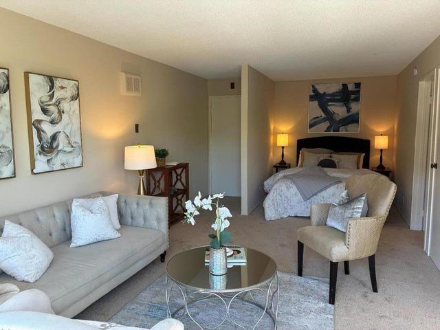847 N Humboldt Street 302, San Mateo, CA 94401
