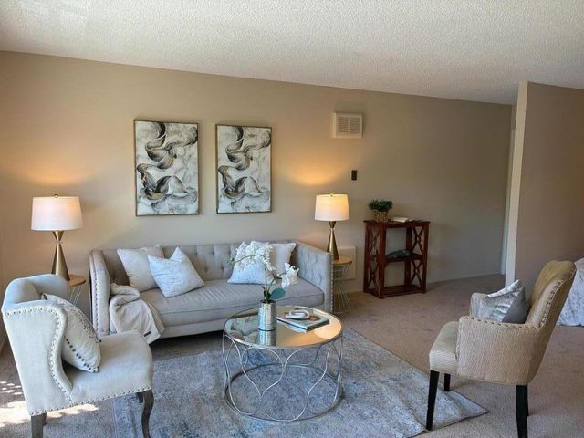 847 N Humboldt Street 302, San Mateo, CA 94401