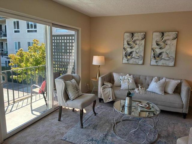 847 N Humboldt Street 302, San Mateo, CA 94401
