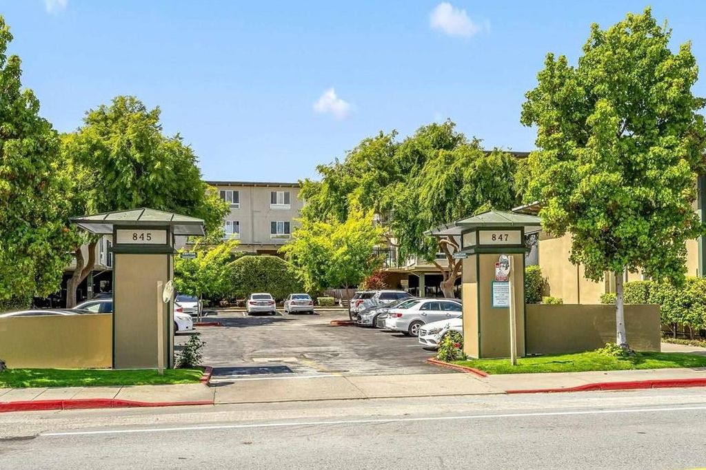 847 N Humboldt Street 302, San Mateo, CA 94401