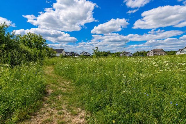5932 S Quarry Park COURT, New Berlin, WI 53146